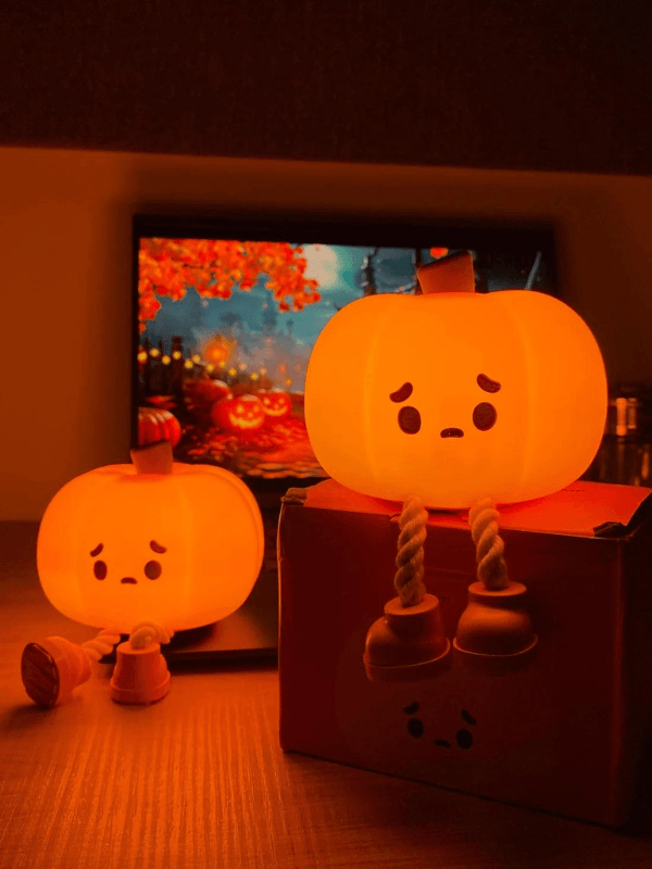 Cozy Glow Pumpkin LED Decorative Night Lamp - Solar Flame Torch
