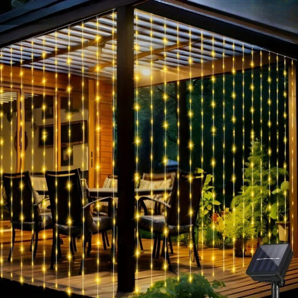 Solar Powered LED Curtain Fairy Lights
