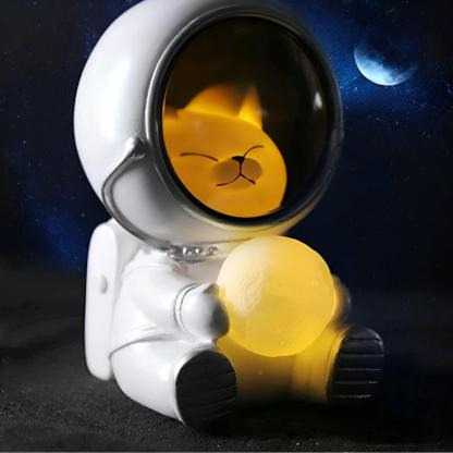 Astronaut Night Light - Solar Flame Torch