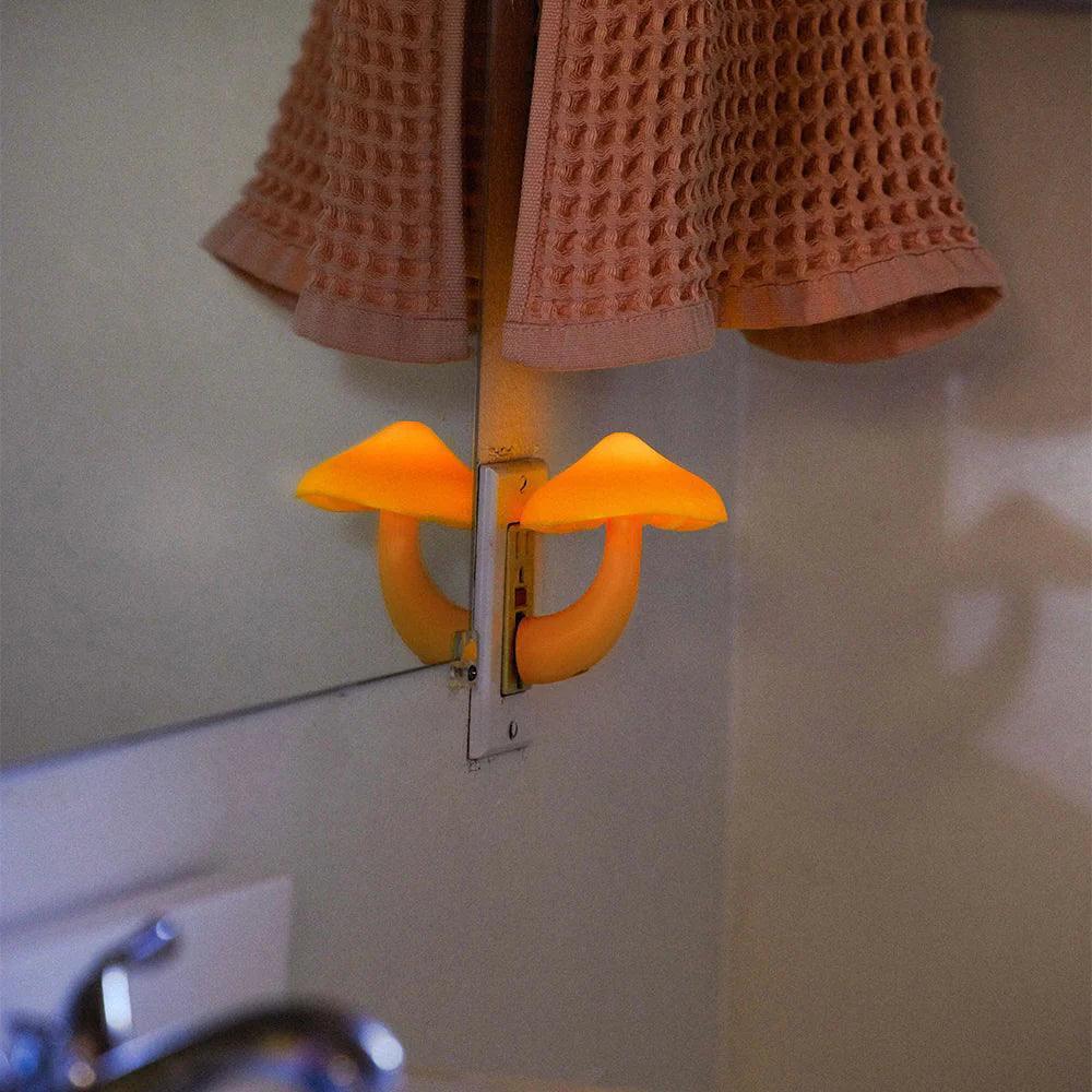 Mushroom Style Wall Lamp - Solar Flame Torch