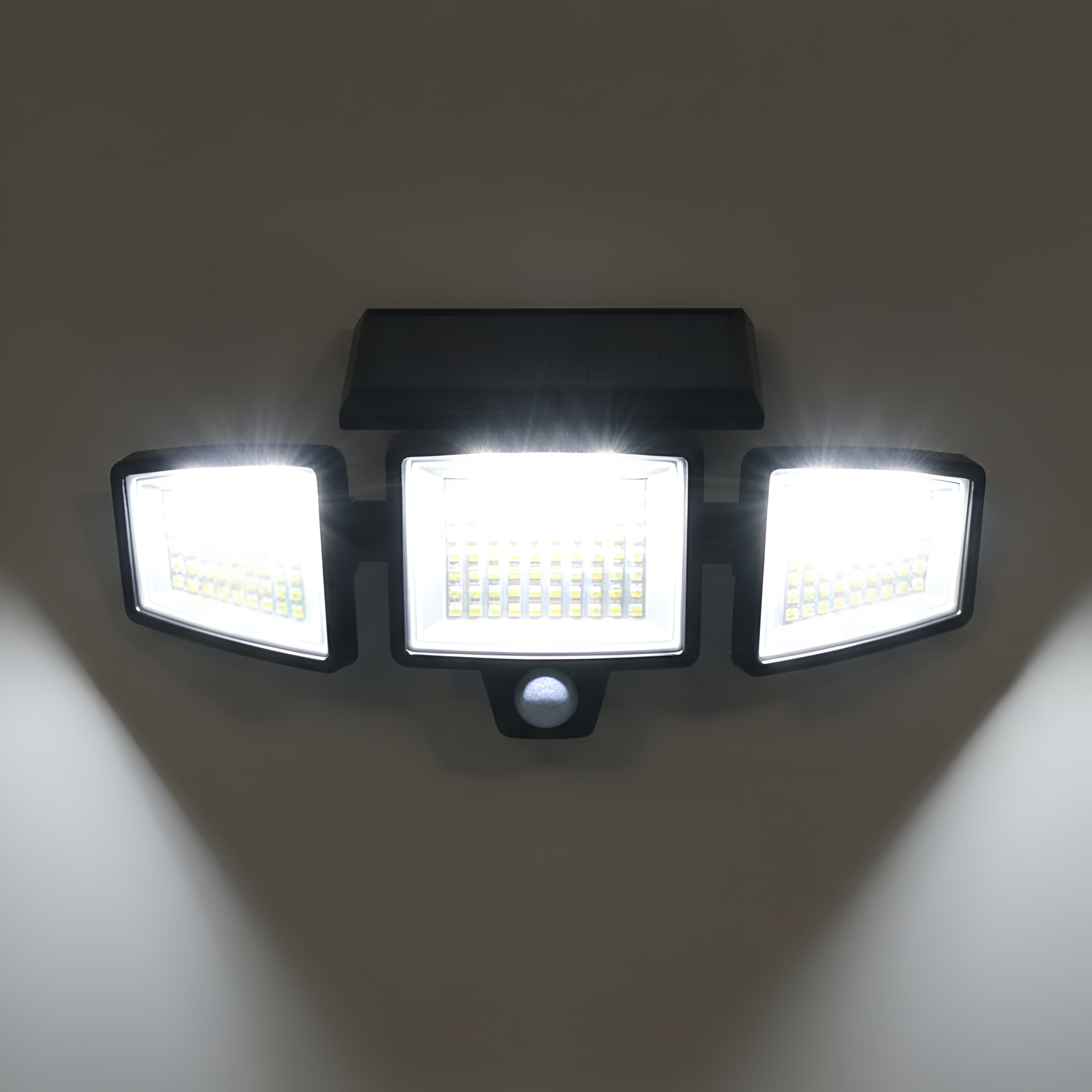 210 LED Solar Motion Sensor Outdoor Security Light With Remote Control