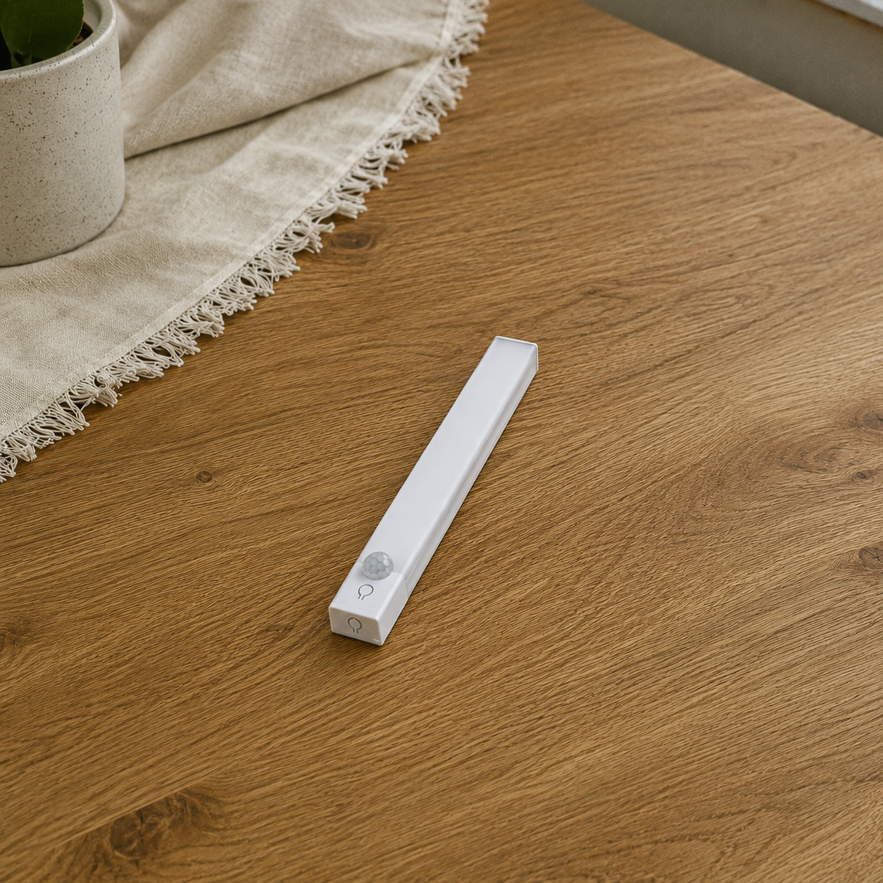 Motion Sensor LED Night Light With 3 Temperatures And USB Charging