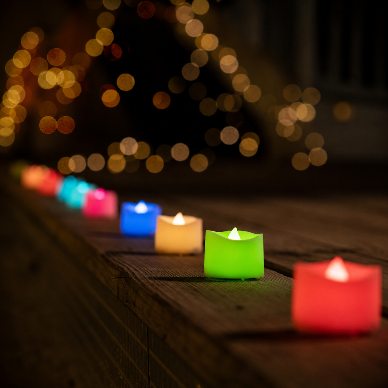 Battery Operated Flickering LED Tea Lights For Wedding Table And Indoor Decorations