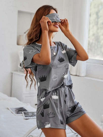 Cartoon Graphic Print Tee And Shorts Set-Soco Hoodie