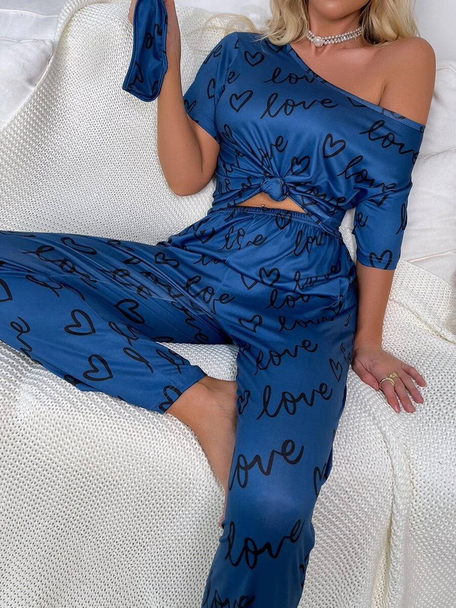 Casual Letter Graphic Three Pieces Set With Cover-Soco Hoodie