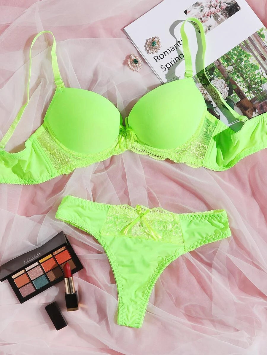 Contrast Lace Underwire Lingerie Set-Soco Hoodie