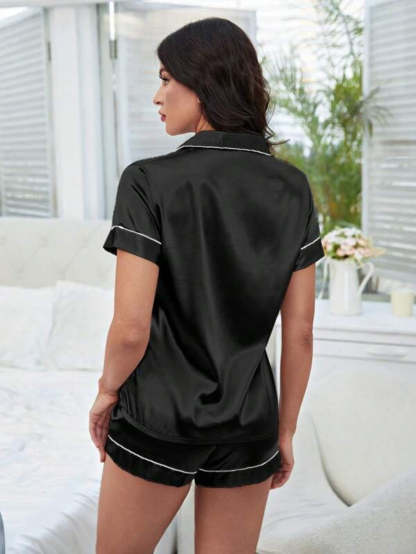 Contrast Piping Satin Shorts Set-Soco Hoodie