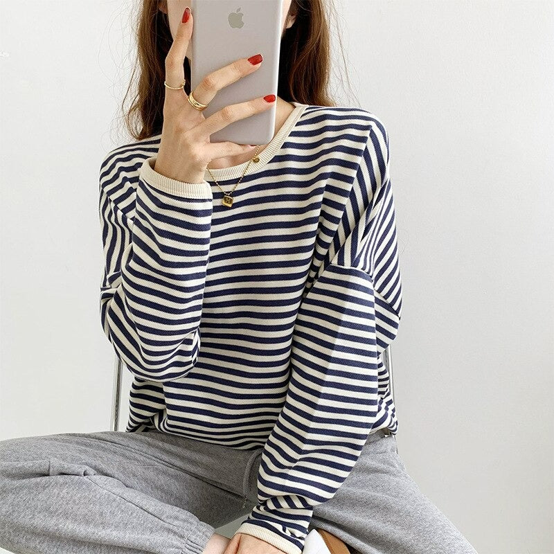 Long Sleeved Striped Sweatshirt For Women-Soco Hoodie