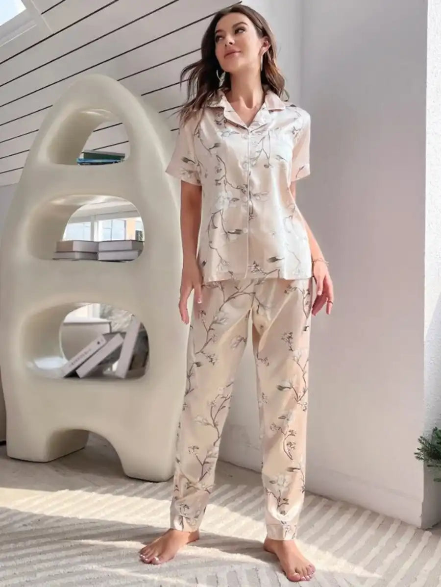 Floral Contrast Piping Satin Blouse And Pants Pajama Set-Soco Hoodie