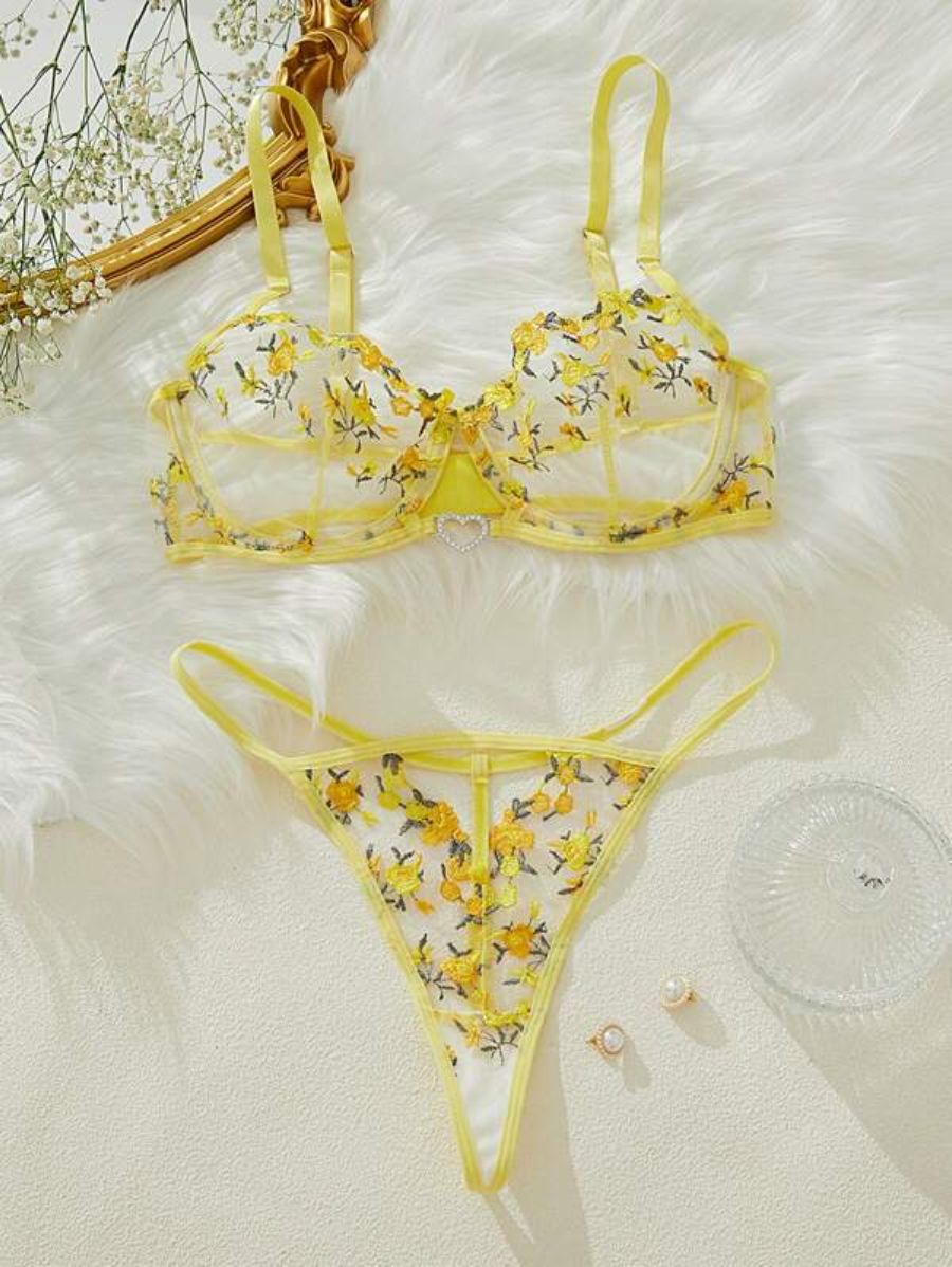 Floral Embroidery Lingerie Set-Soco Hoodie