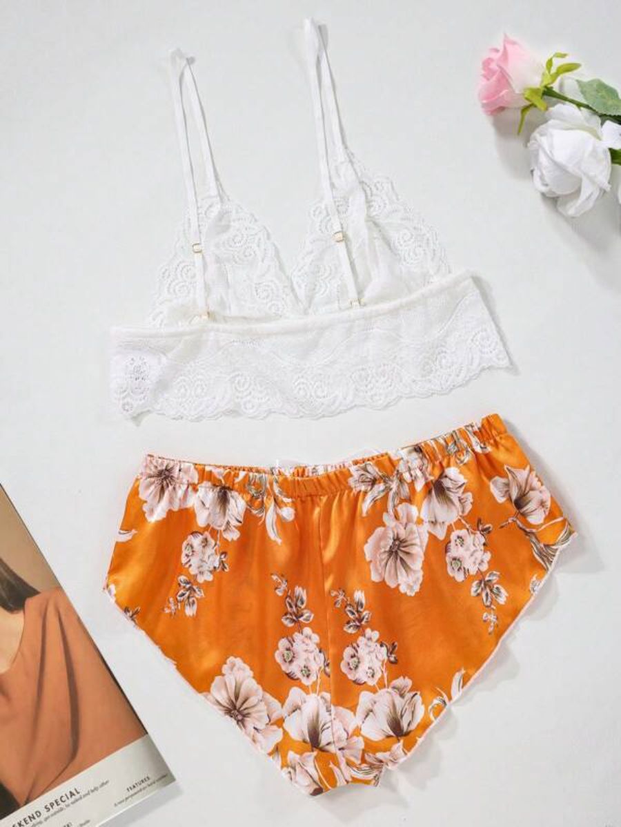 Floral Lace Bralette And Floral Pattern Panty Lingerie Set-Soco Hoodie