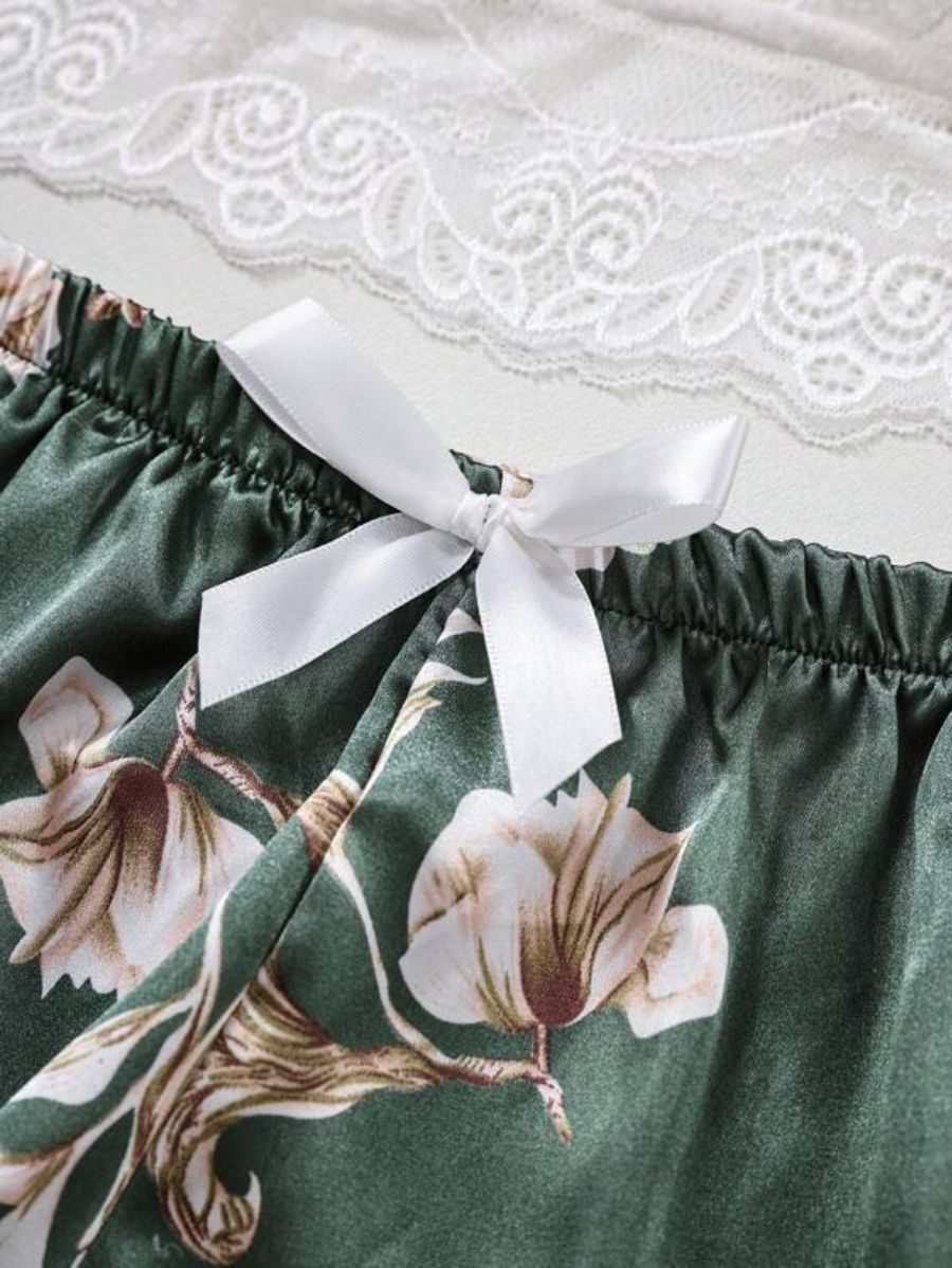 Floral Lace Bralette And Floral Pattern Panty Lingerie Set-Soco Hoodie