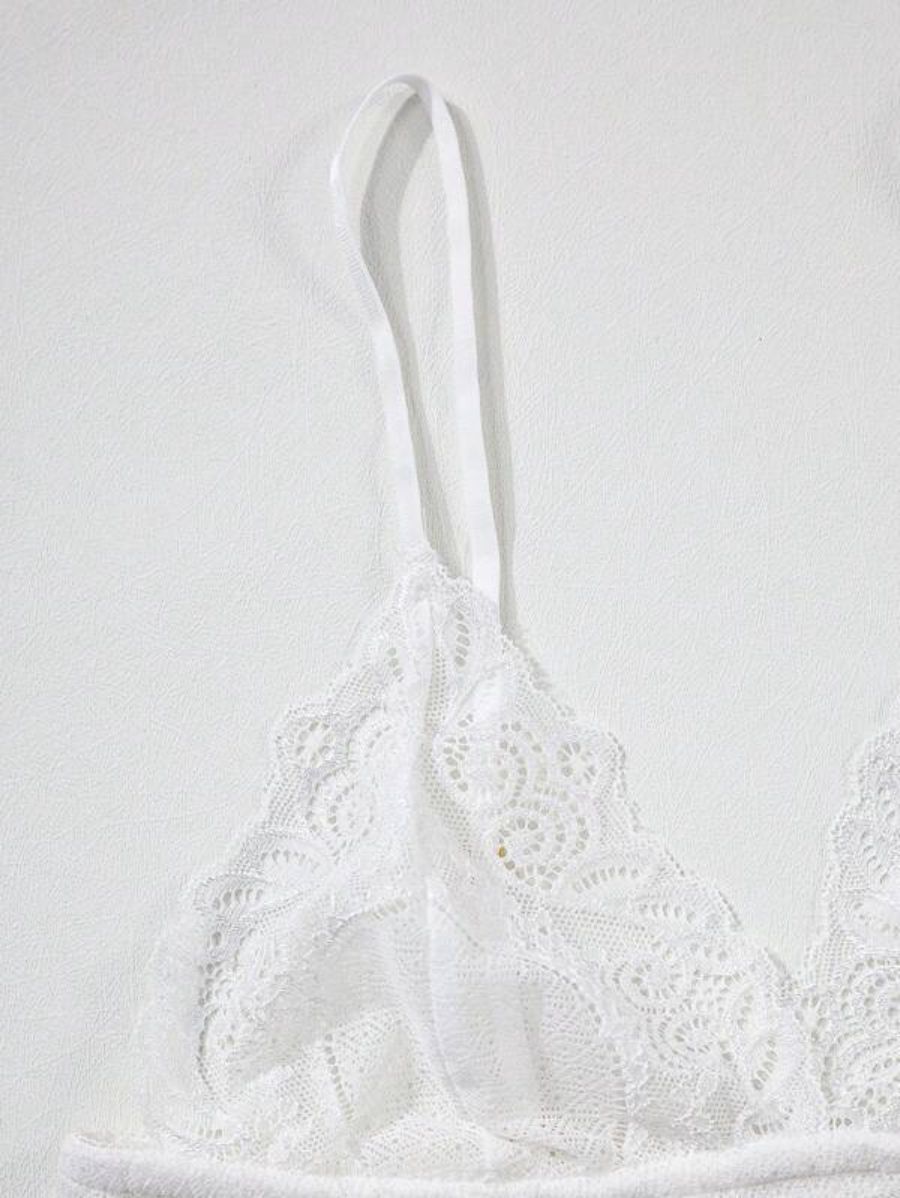 Floral Lace Bralette And Floral Pattern Panty Lingerie Set-Soco Hoodie