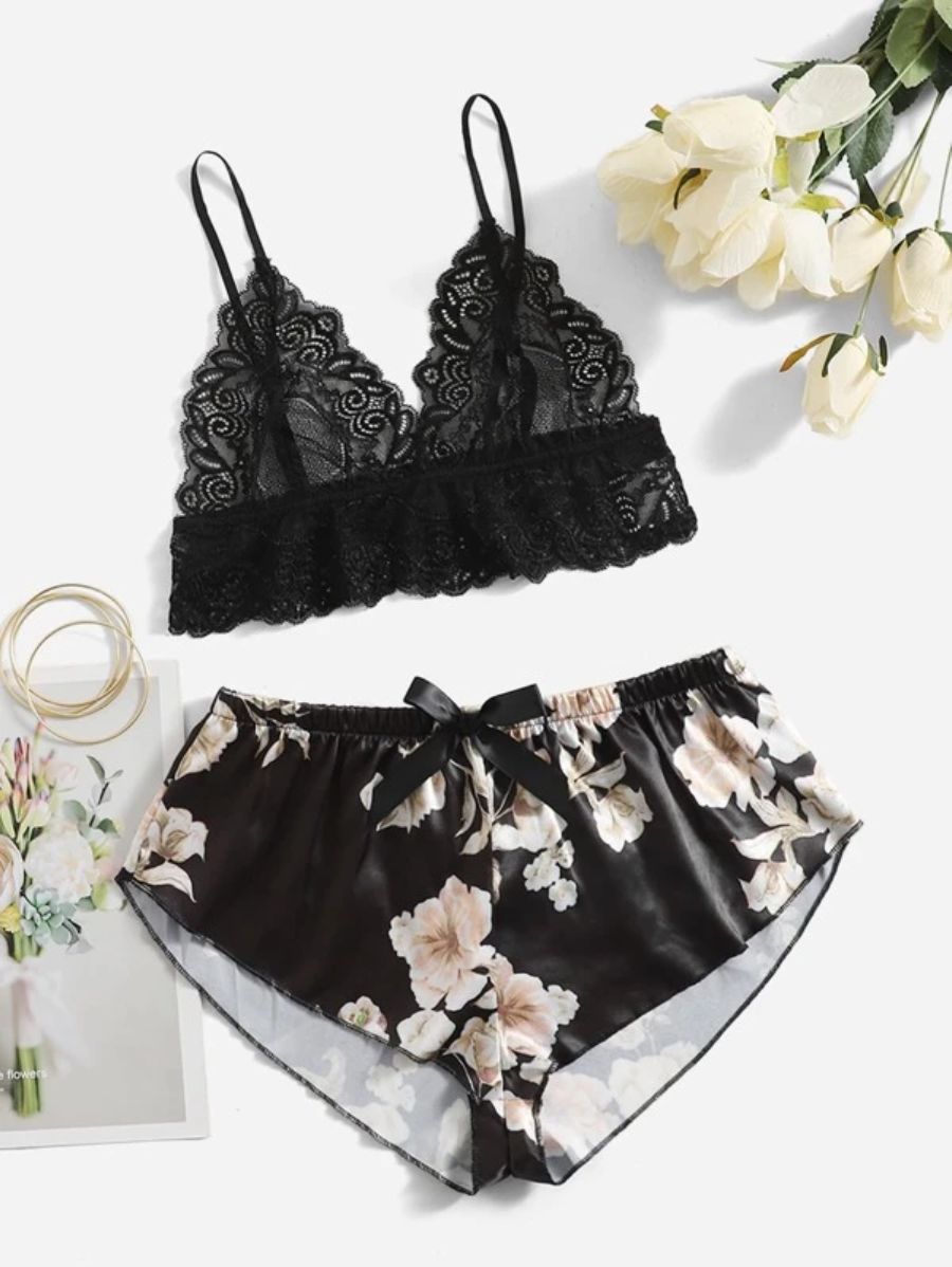 Floral Lace Bralette And Floral Pattern Panty Lingerie Set-Soco Hoodie