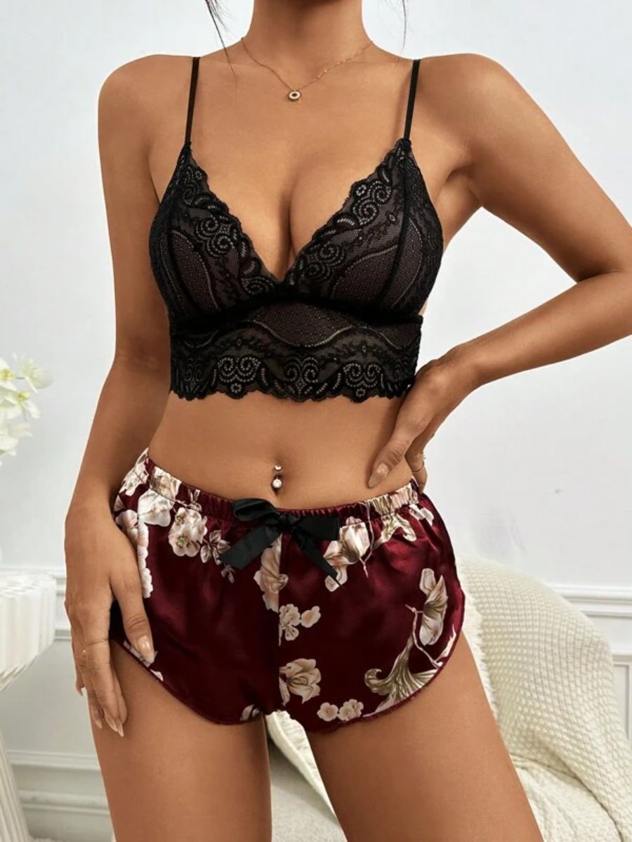 Floral Lace Bralette And Floral Pattern Panty Lingerie Set-Soco Hoodie