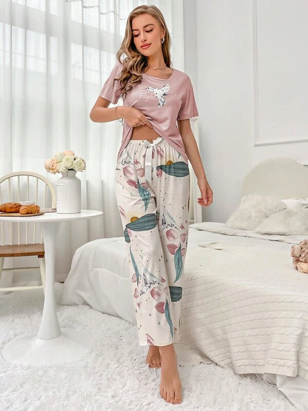 Floral Print Tee And Pants Pajama Set-Soco Hoodie