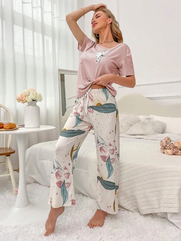 Floral Print Tee And Pants Pajama Set-Soco Hoodie