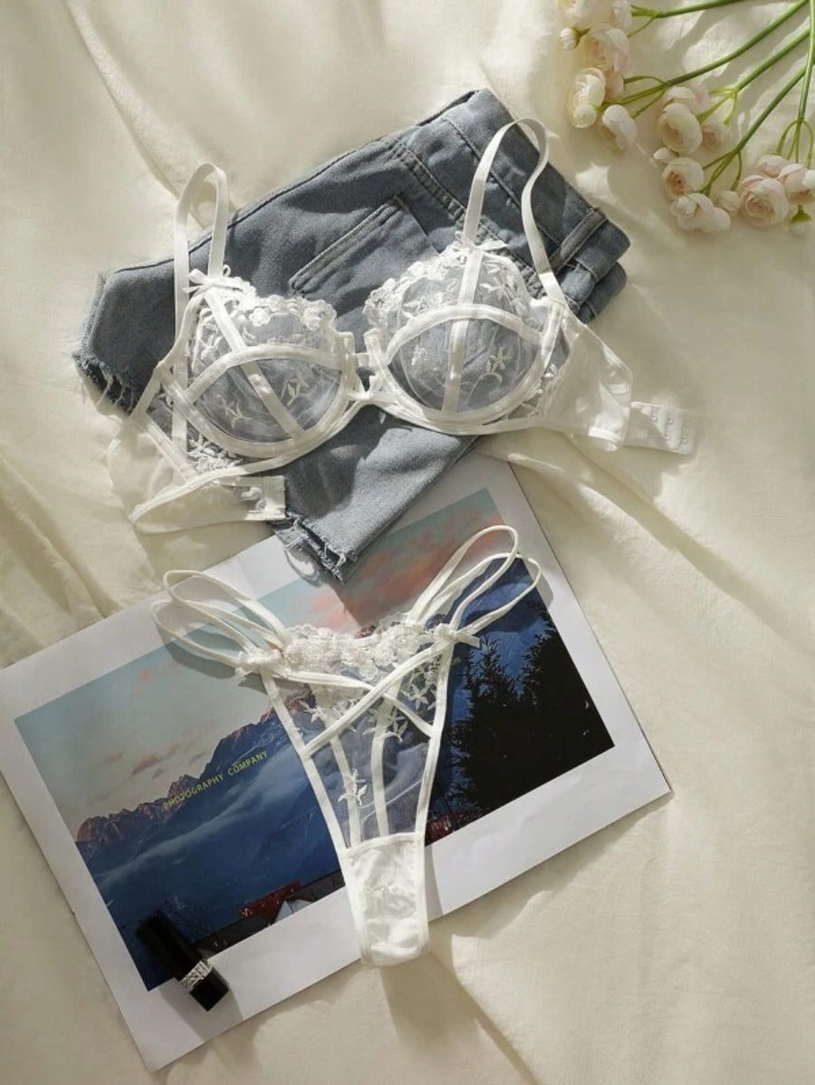 Flower Embroidery Mesh Underwire Lingerie Set-Soco Hoodie