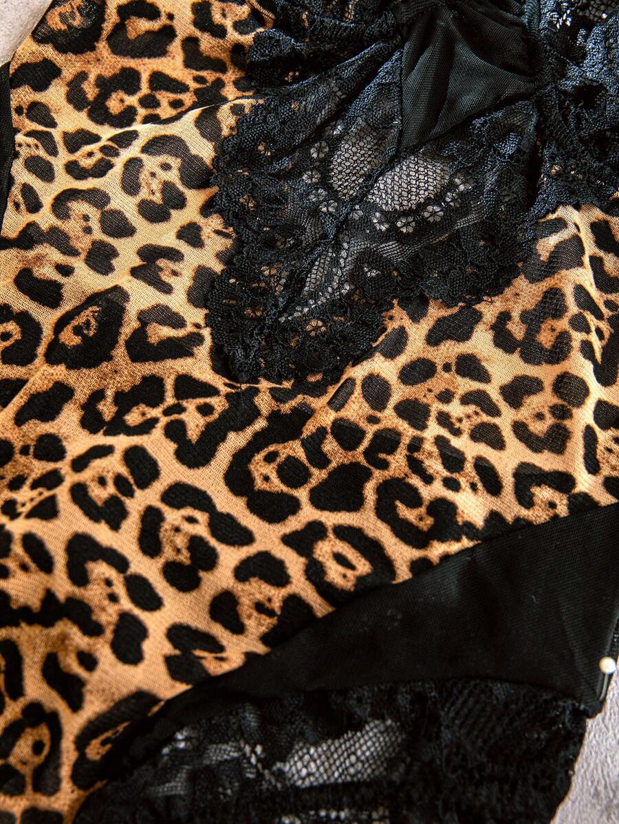 Leopard Print Contrast Lace Underwire Teddy Bodysuit-Soco Hoodie