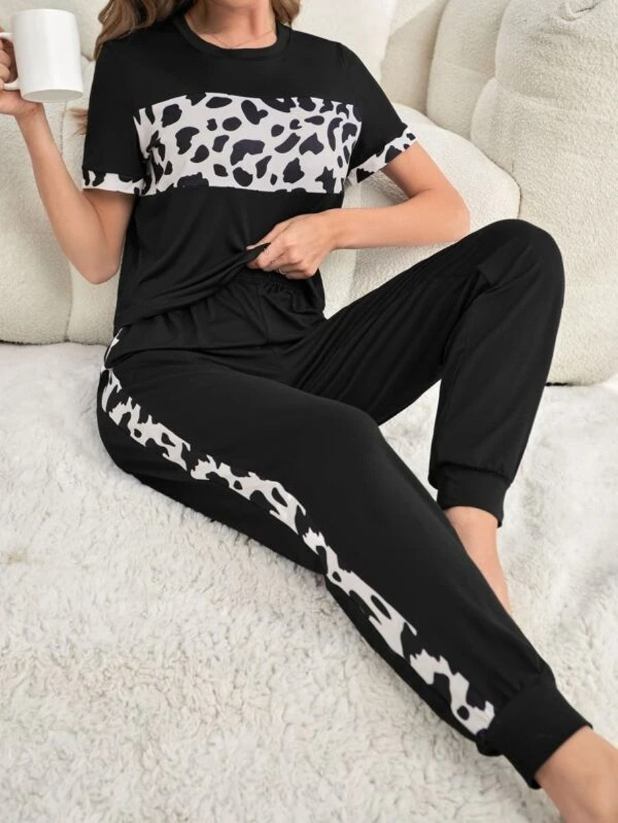 Leopard Print Tee And Sweatpants Set-Soco Hoodie