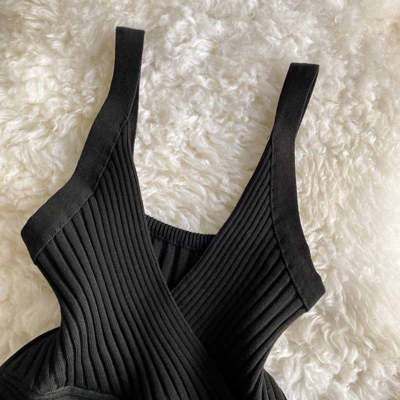 Retro Knitted Vest V-Neck Solid Camisole-Soco Hoodie