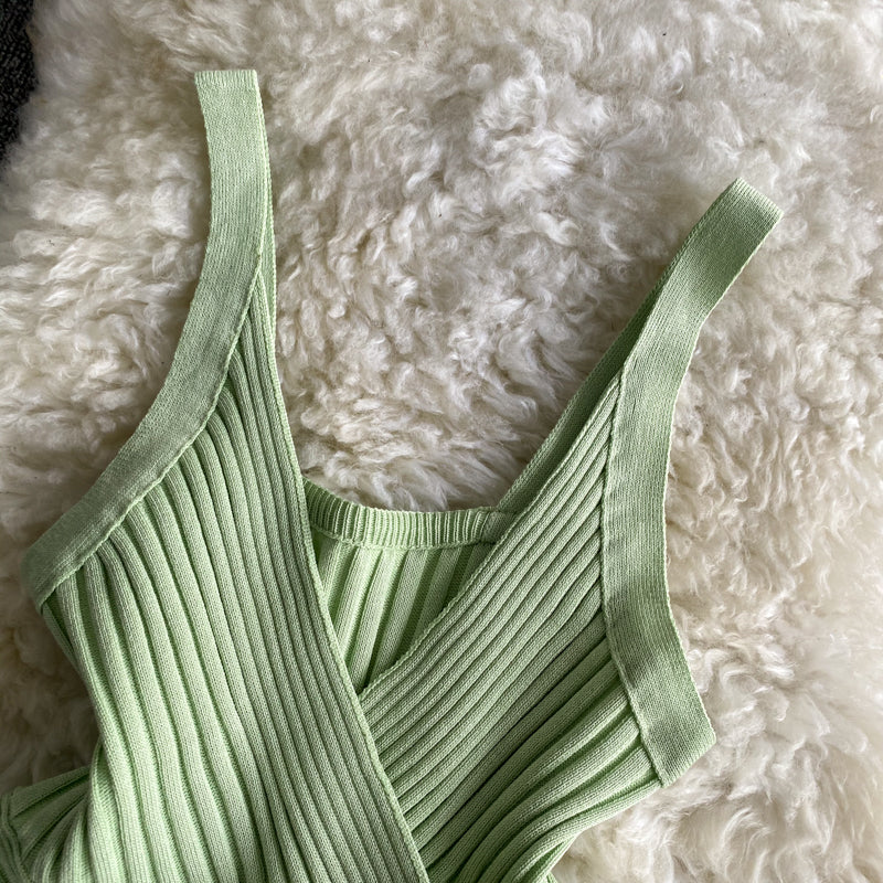 Retro Knitted Vest V-Neck Solid Camisole-Soco Hoodie