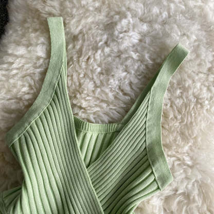 Retro Knitted Vest V-Neck Solid Camisole-Soco Hoodie