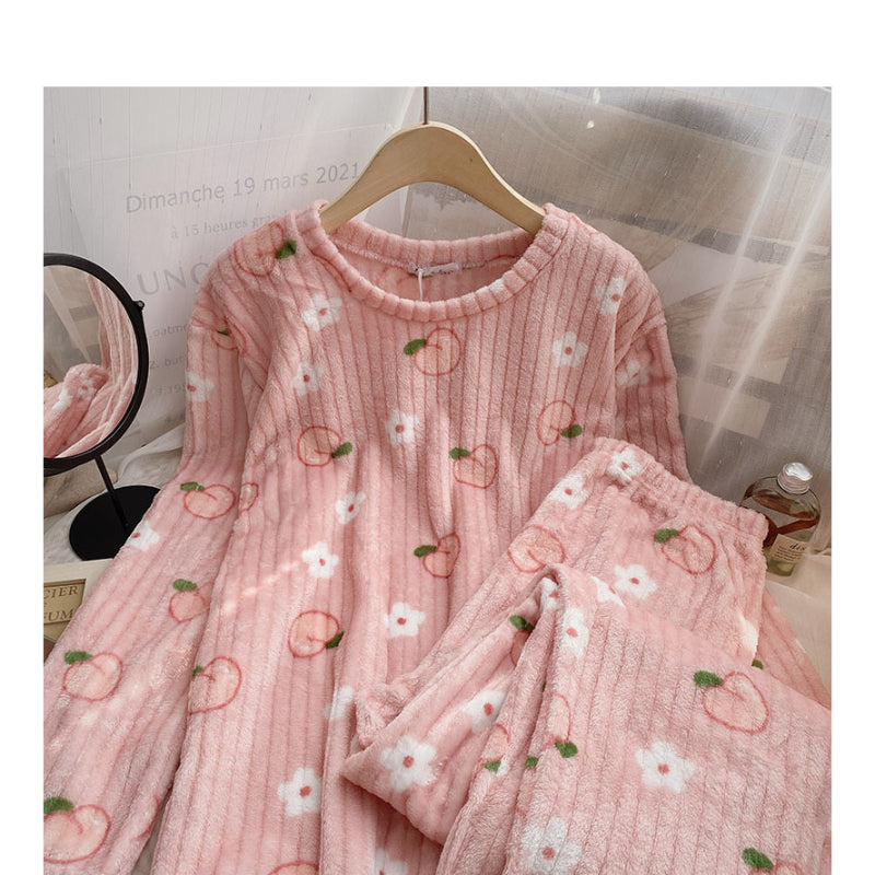 Strawberry Printed Velvet Pajama Set For Women-Soco Hoodie