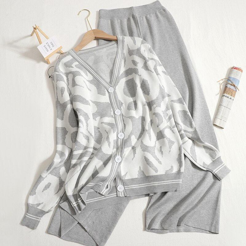 Casual Leopard V-Neck Knitted Jacket Set-Soco Hoodie