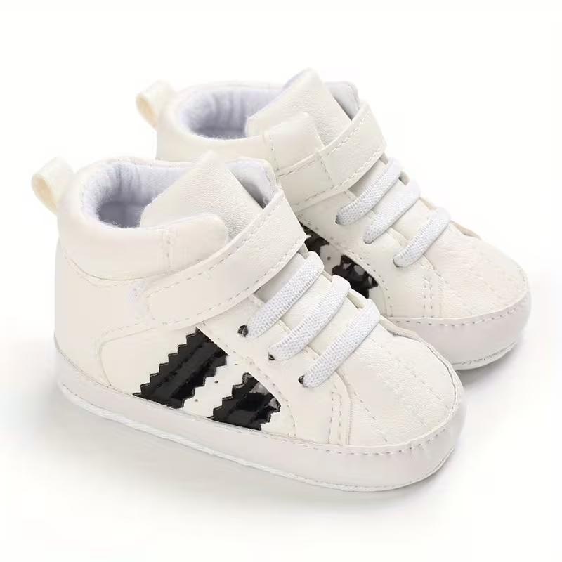Casual And Comfortable Moccasins For Toddler