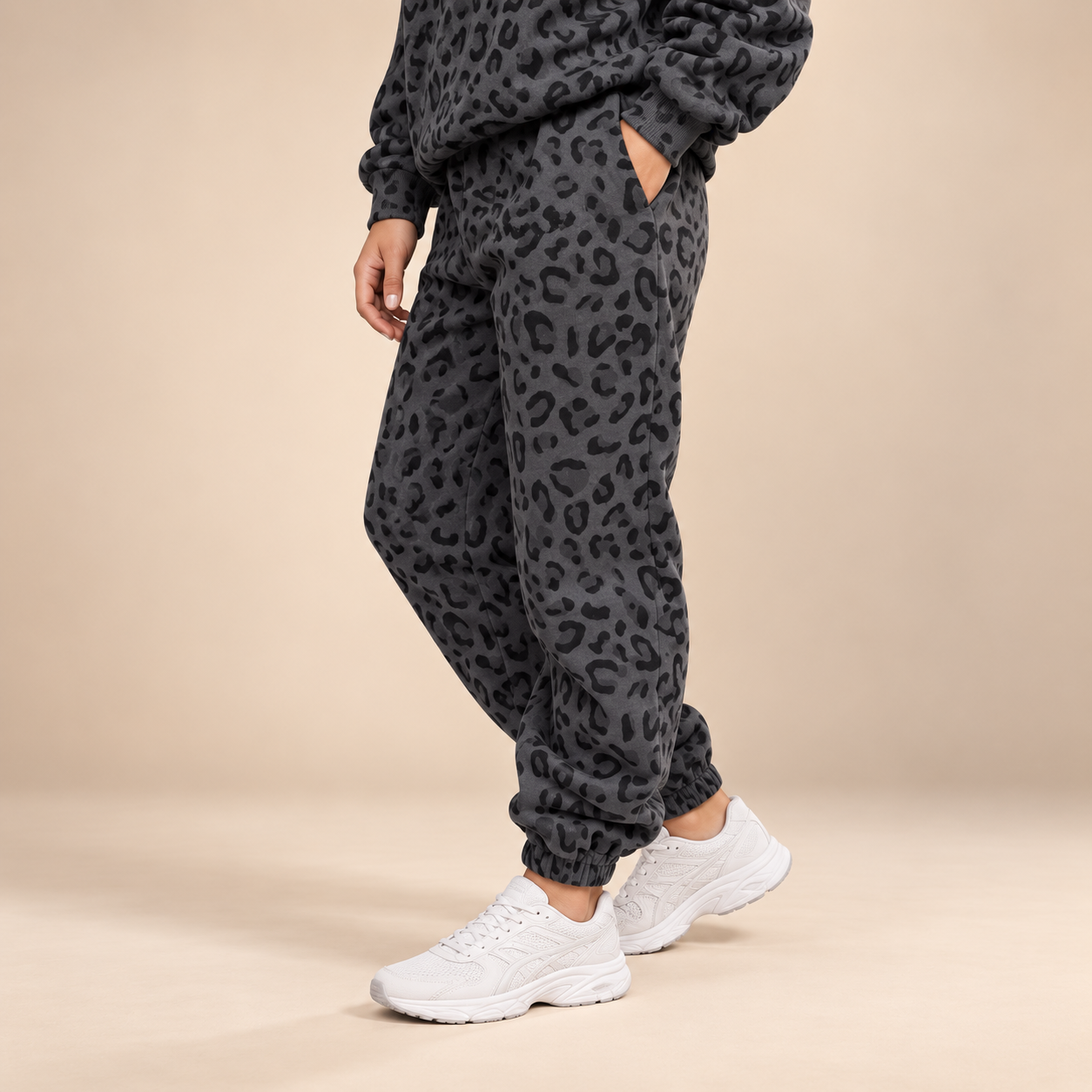 Comfortable Casual Jogger Sweatpants With elasticized Band For Kids