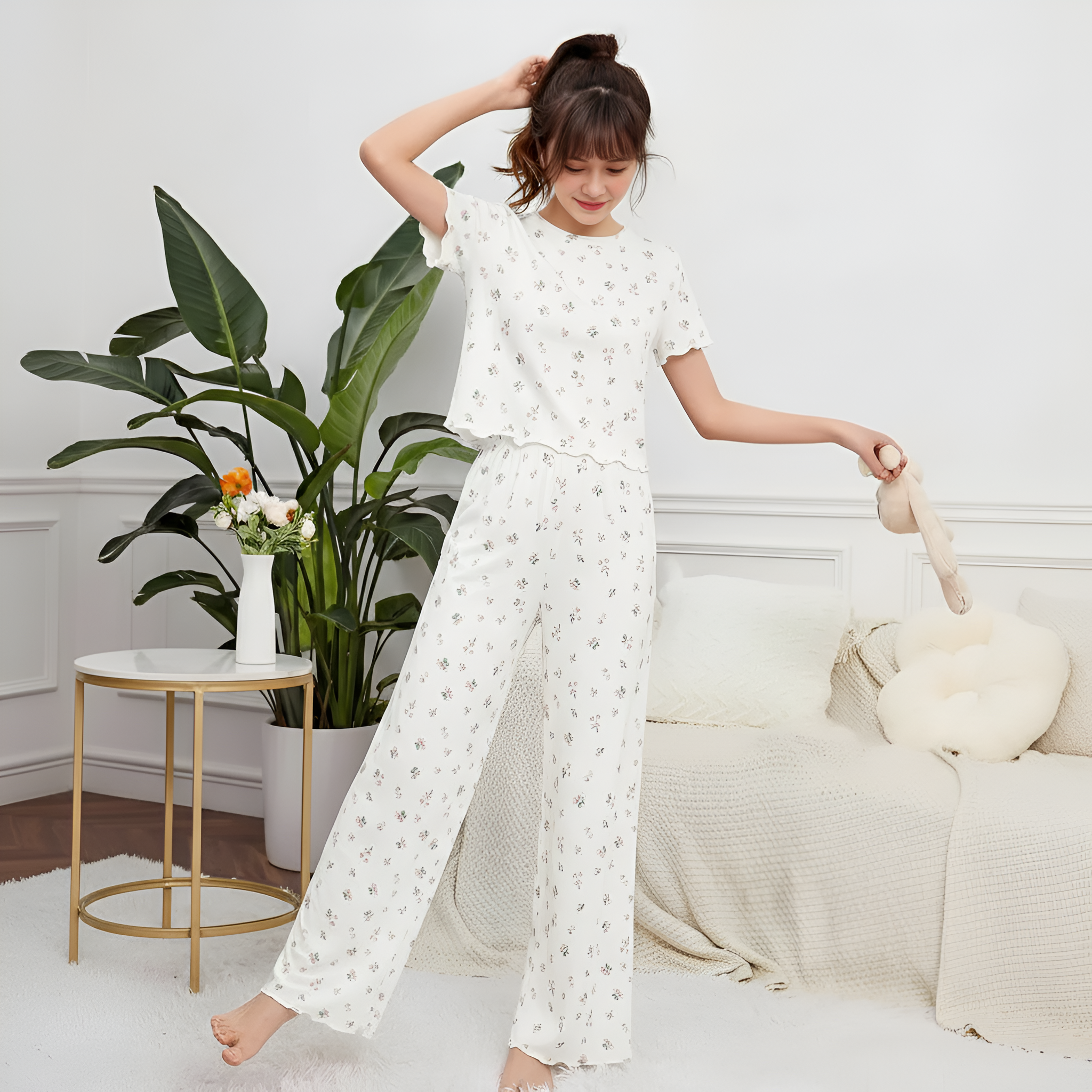 2 Piece Floral Printed Pajama Set With T Shirt And Long Pants For Girls