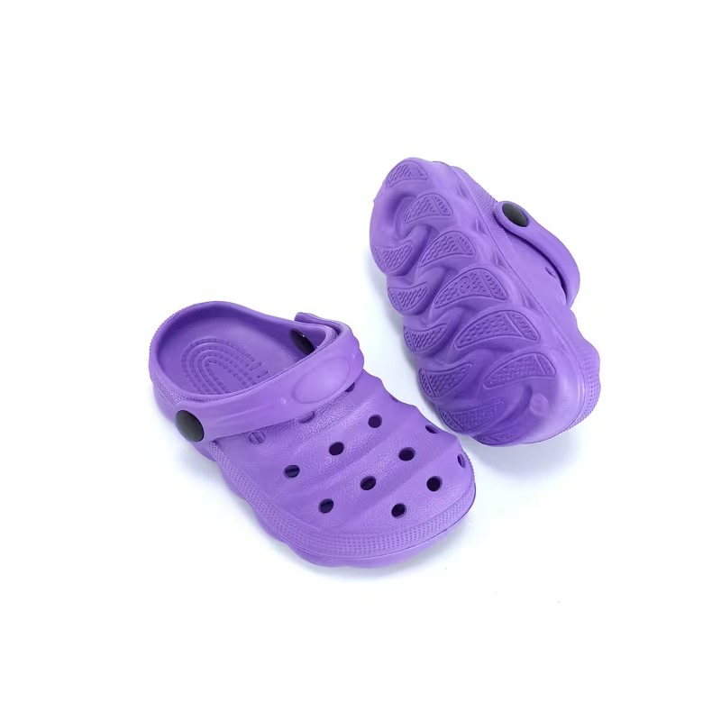 Casual Hollow Design Clogs For Kids Beach And Pool Use