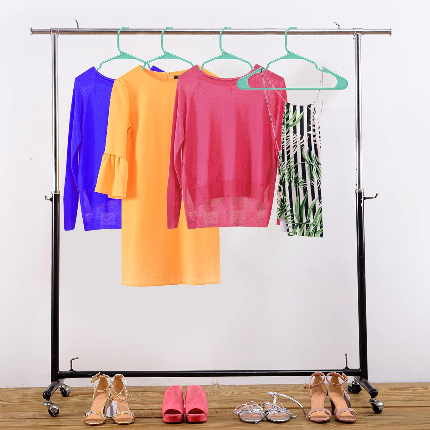 Space Saving Plastic Clothes Hanger