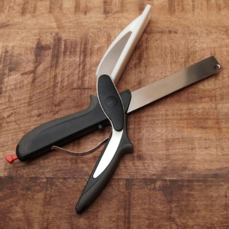 Versatile Kitchen Scissors With Built In Cutting Board