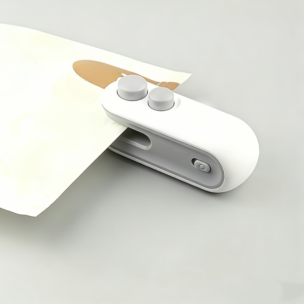 Portable And Compact Snack Bag Sealer Set For Fresh Food Storage