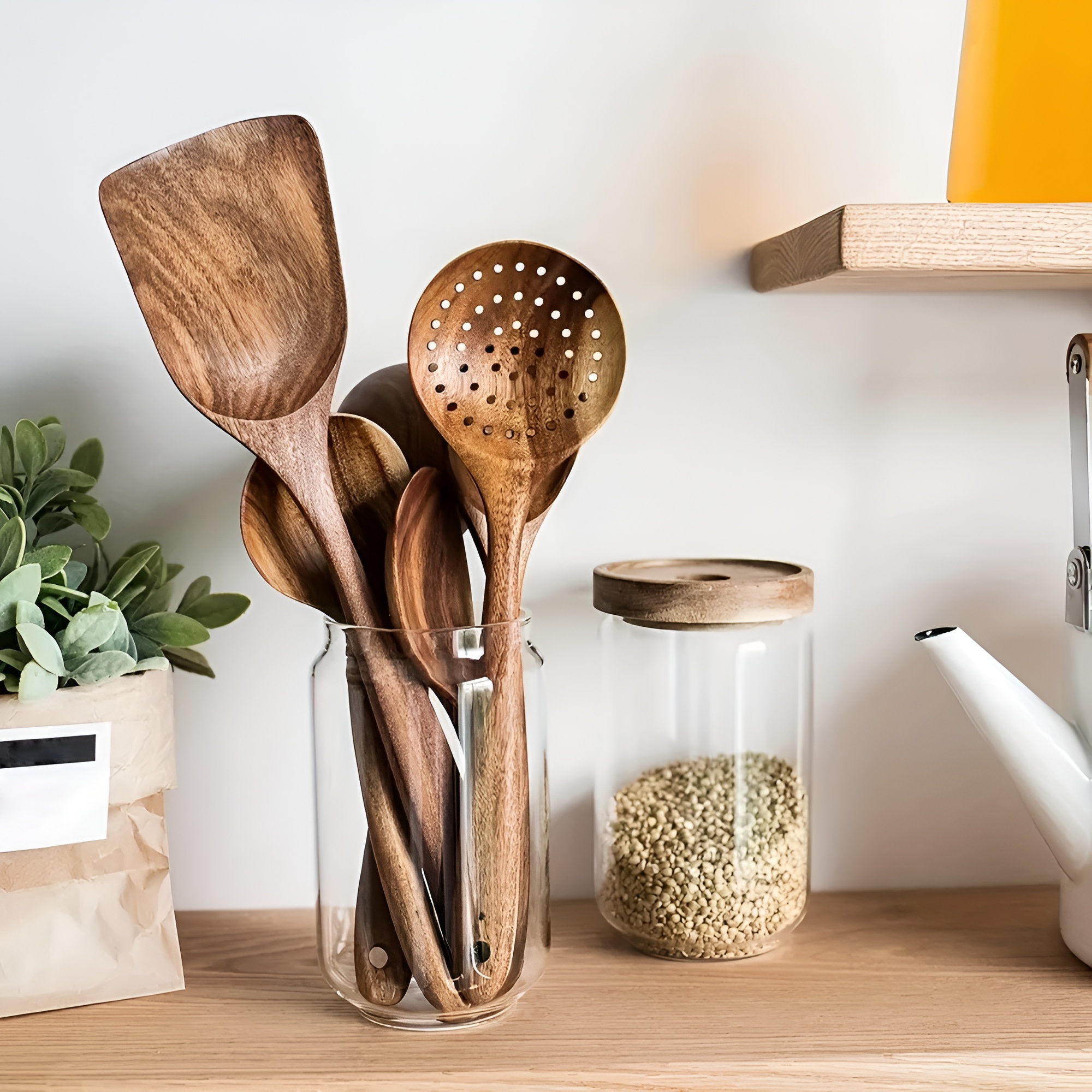 5 Pieces Of Wooden Kitchen Utensils Set For Everyday Cooking Use