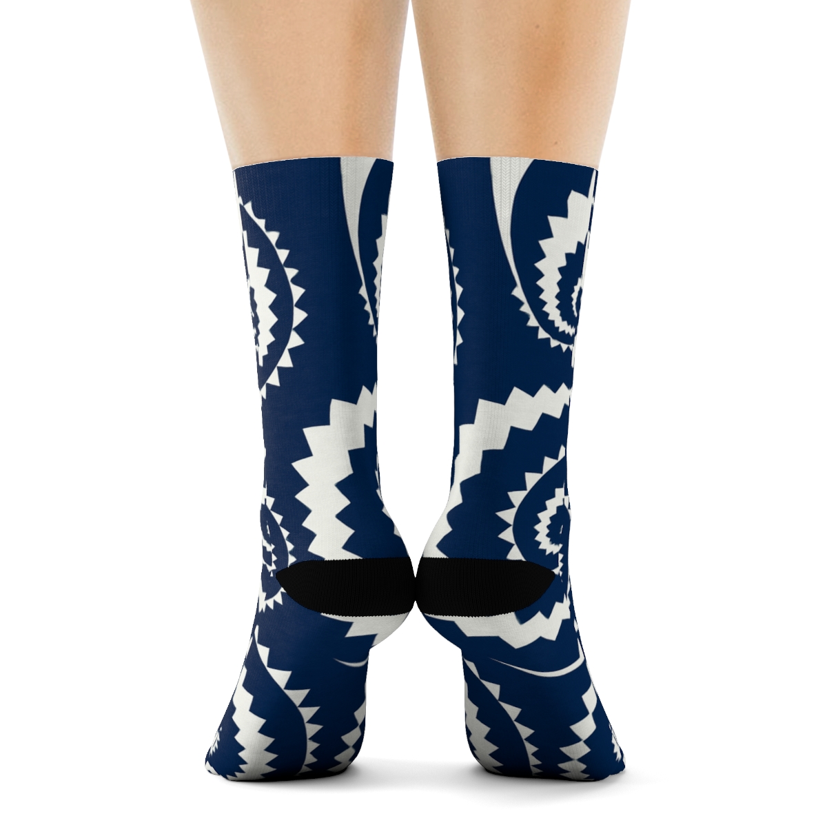 Dynamic Edge Pattern Crew Socks