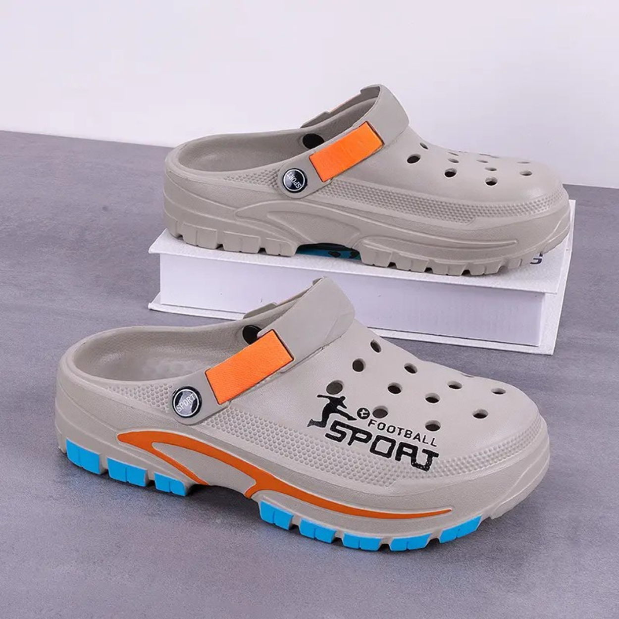 Adjustable Strap Clogs For Indoor And Outdoor Wear For Men