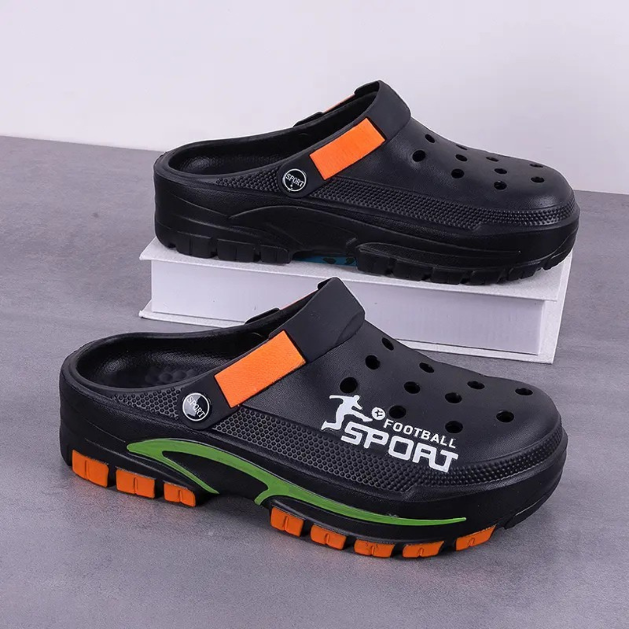 Adjustable Strap Clogs For Indoor And Outdoor Wear For Men