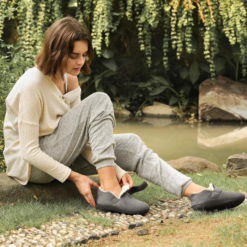 Adjustable Diabetic Shoes