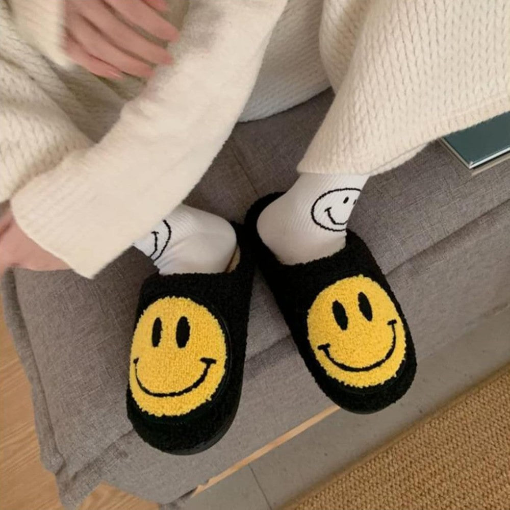 Retro Smile Expression Slip On Slippers