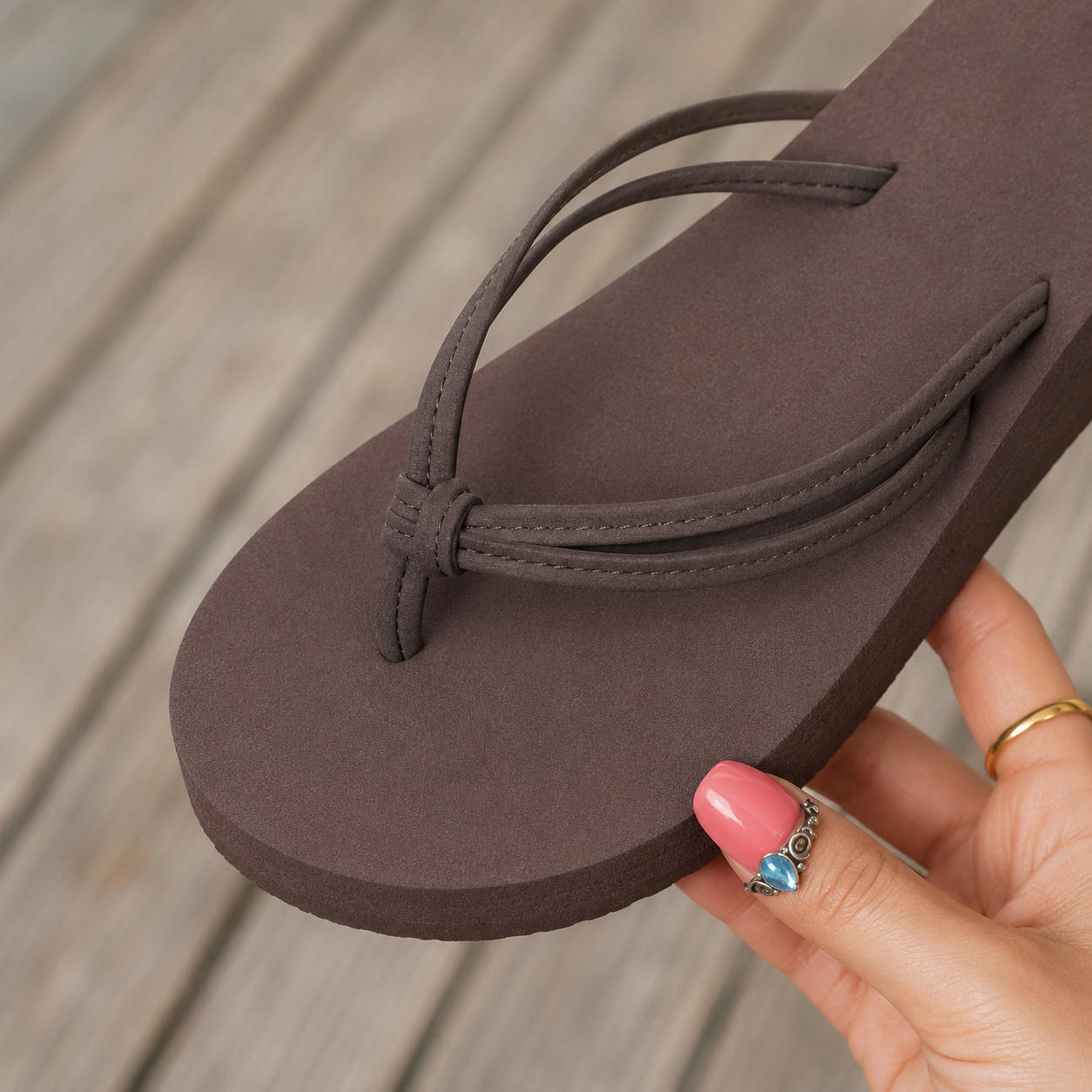 Outdoor Wedge Thong Sandals for Summer Wear