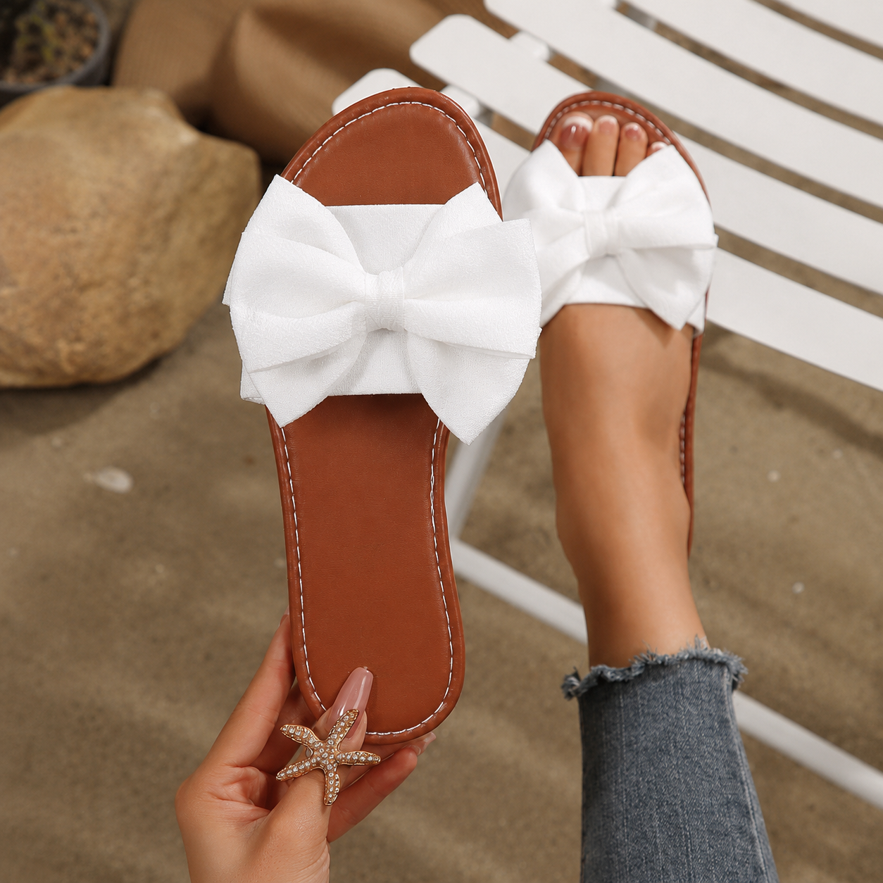 Summer Beach Bow Flat Slip On Sandals with Lightweight Casual Design for Women