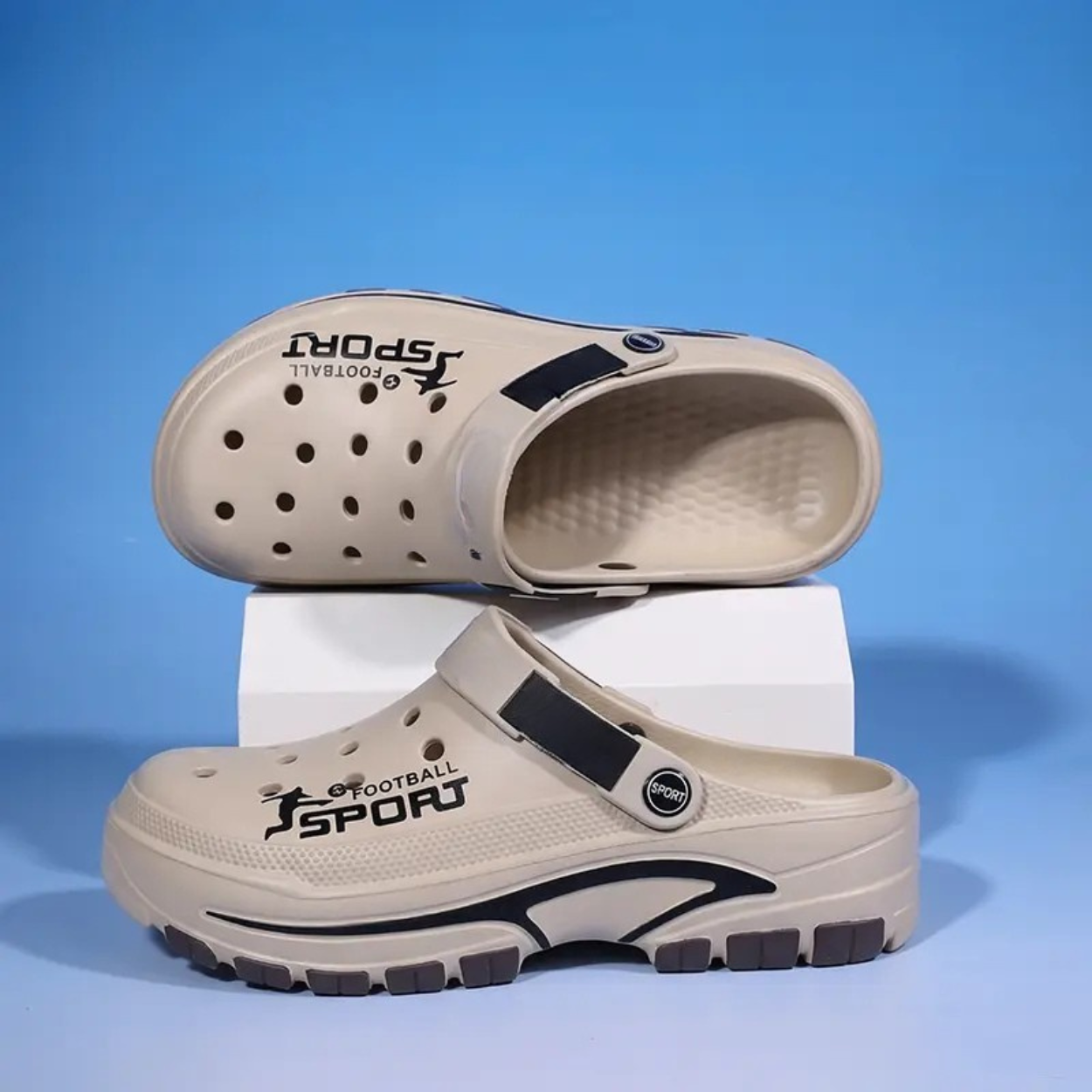 Adjustable Strap Clogs For Indoor And Outdoor Wear For Men