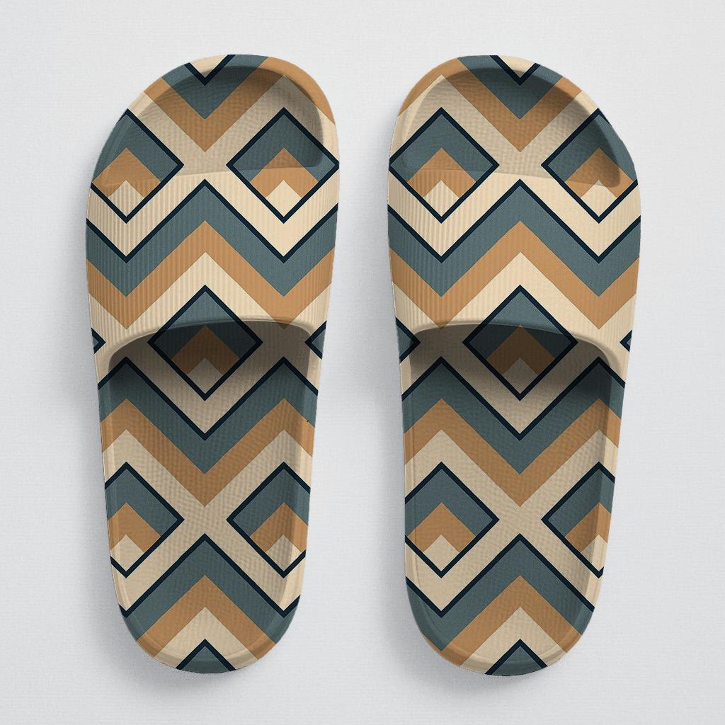 Accordion Diamond Grid soft footbed slides