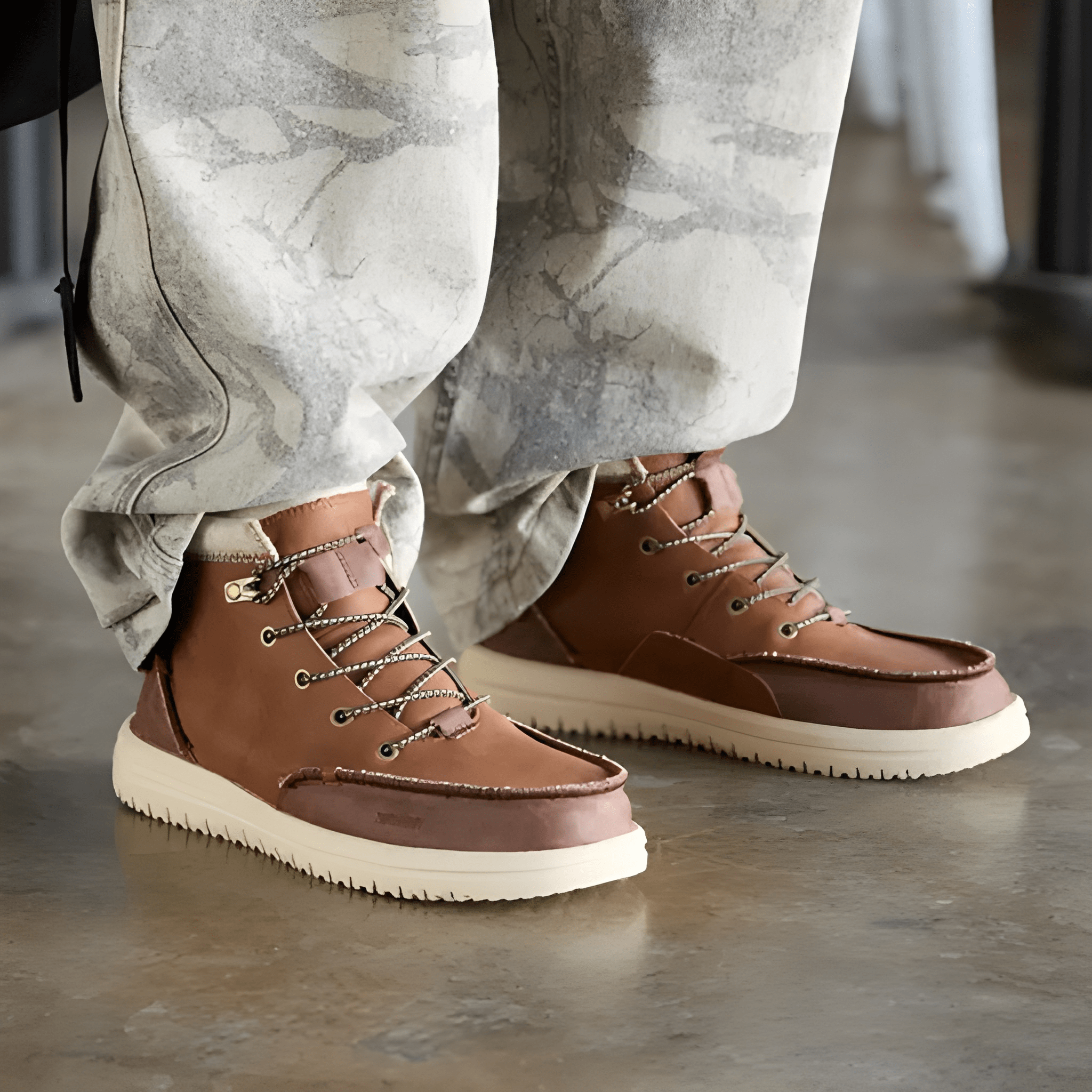 Classic Slip On Boots For Men With Cushioned Sole