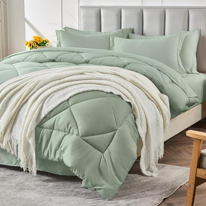 7 Pieces Comforter Set For All Seasons