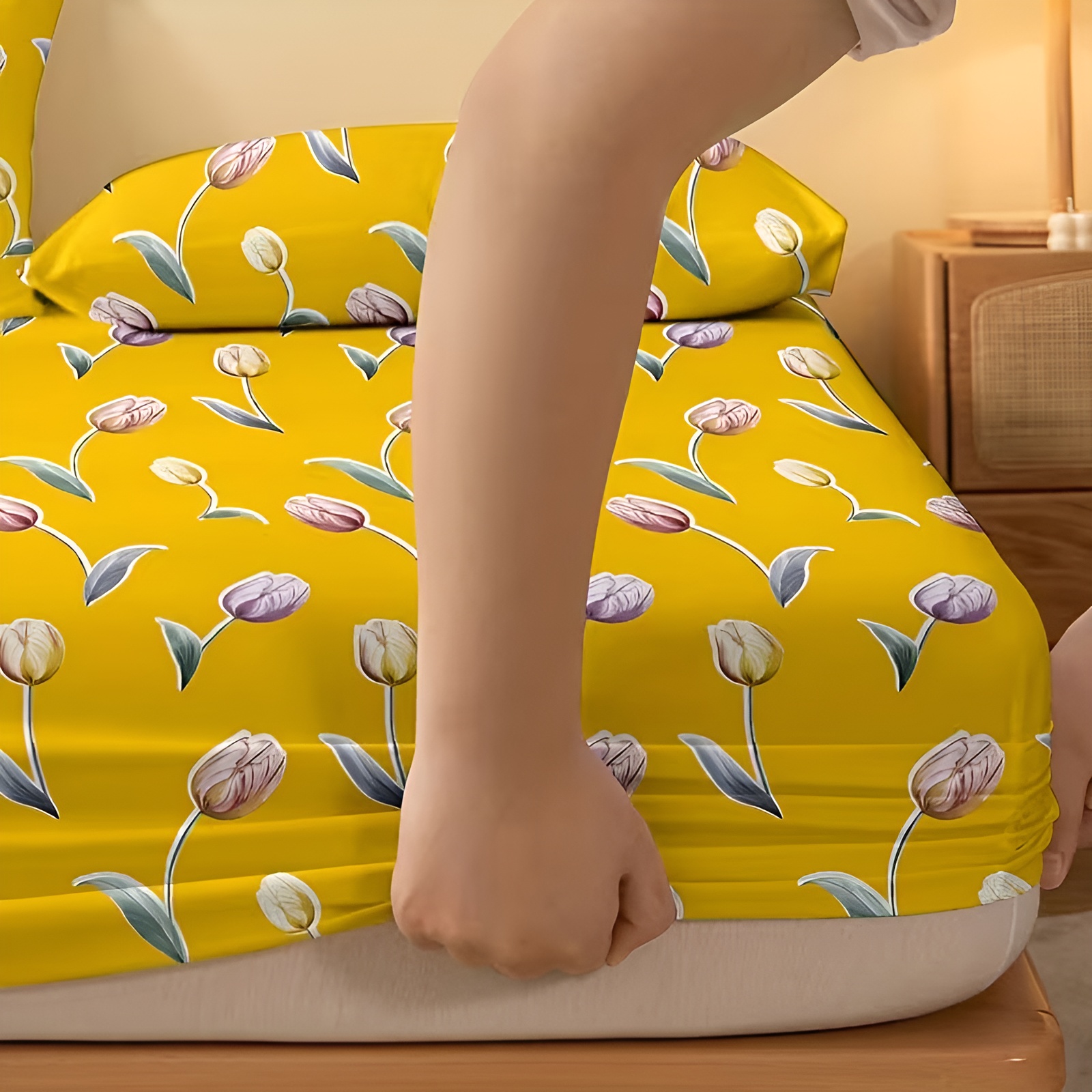 Tulip Printed Bed Sheet For Bedroom