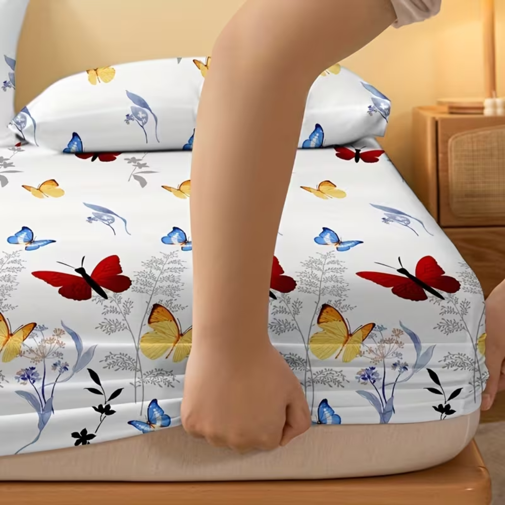 Whimsical Butterfly Blossom Pattern Fitted Sheet